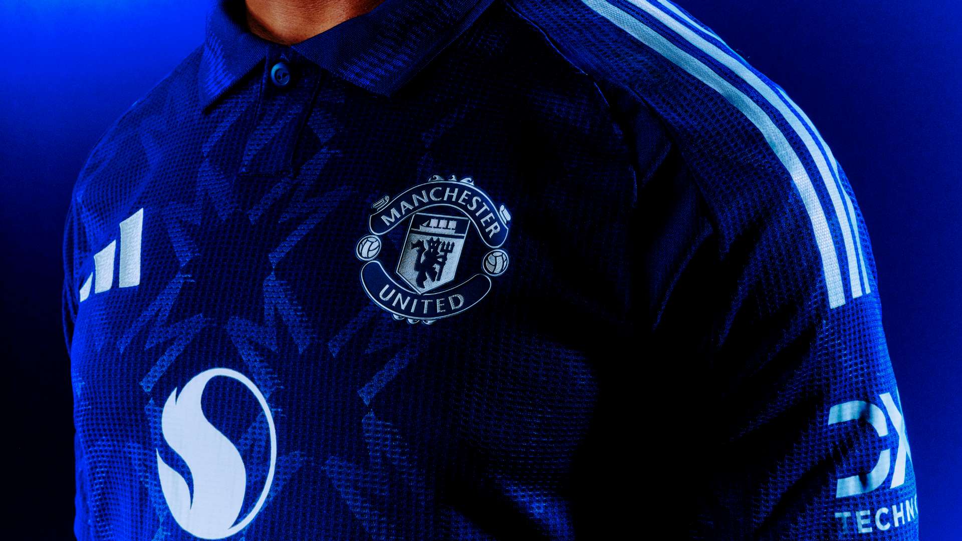 而郭艾伦则 而郭艾伦则